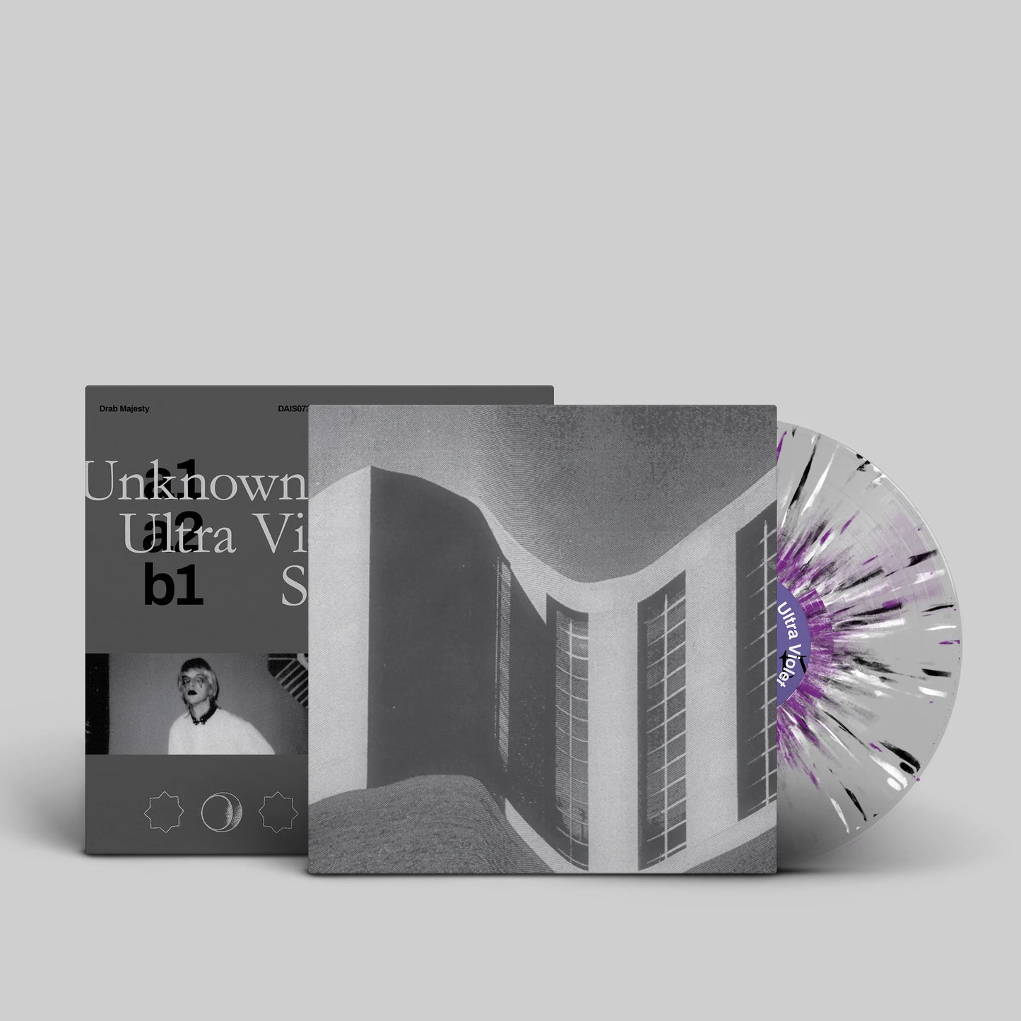 Drab Majesty "Unknown to the I"